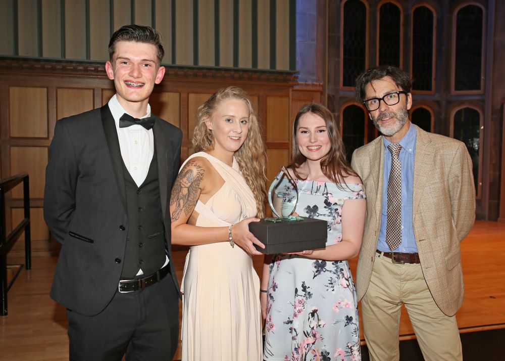 Loughborough College scoops prestigious UK Young Restaurant Team of the Year service prize