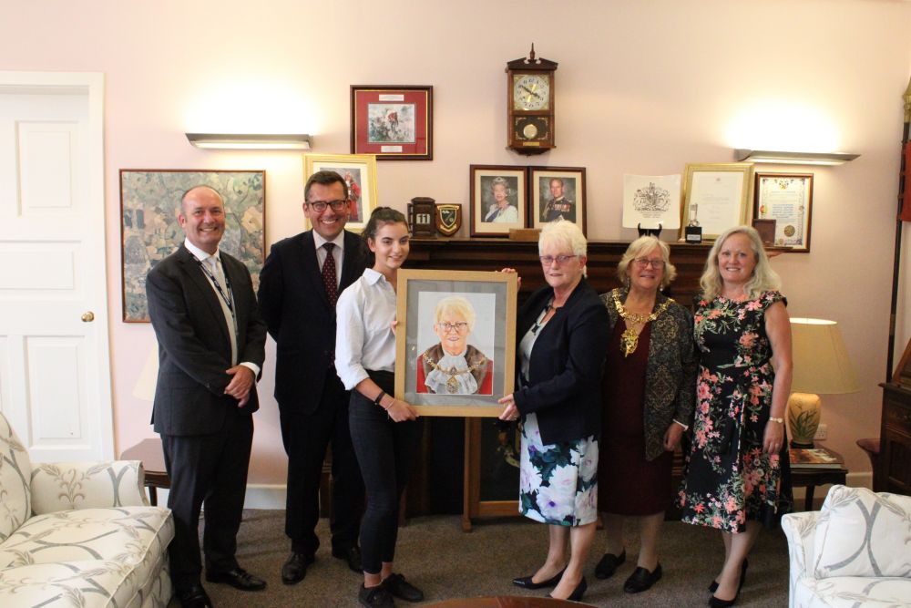 Official unveiling for Mayor portrait by Loughborough College student 