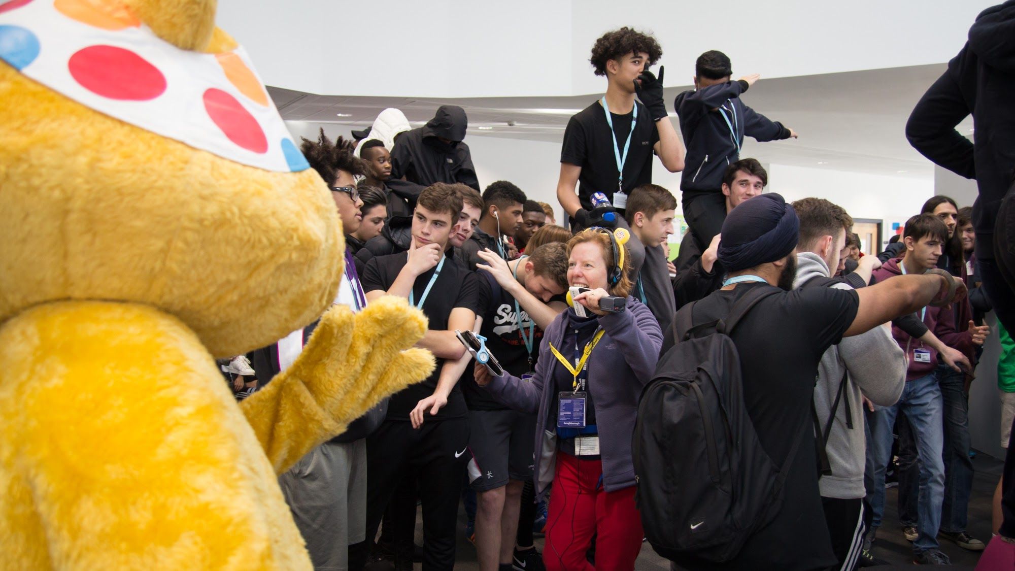 Pudsey joins Loughborough College Mannequin Challenge live on air for